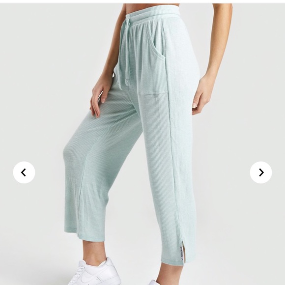 Gymshark Relaxed Lounge Set - Picture 6 of 6